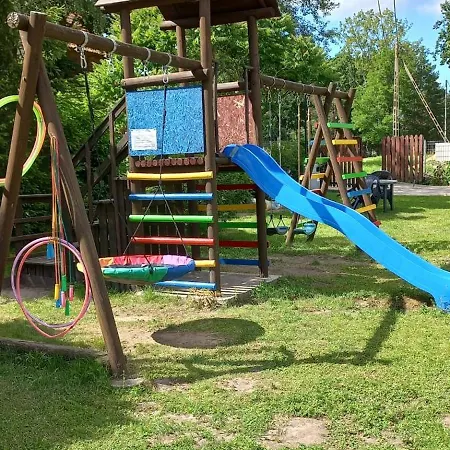 I Letniskowe Polna Dolina ホームステイ *